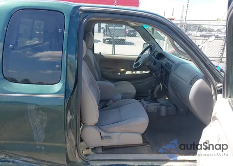 2003 Toyota Tacoma Base V6 z USA, uszkodzony, nr VIN 5TEWN72N43Z185848